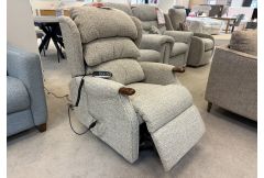 Westbury by Celebrity - Petite Riser Recliner - Clearance